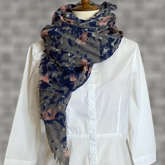 🌸HOST PICK🌸 Lucky Brand Floral Wool Scarf/Wrap - Picture 3 of 5